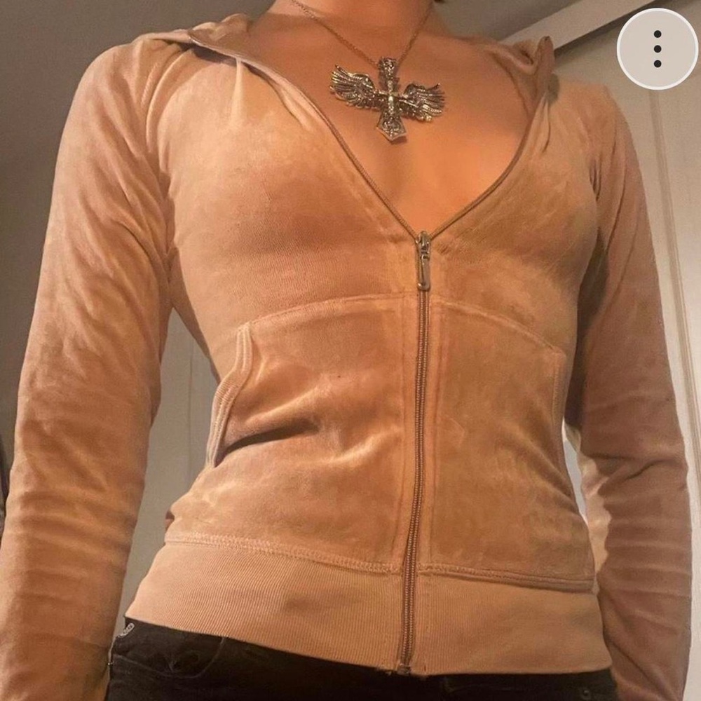 ⚠️SOLD⚠️Y2k Vintage Juicy Couture Tan Velvour Jacket